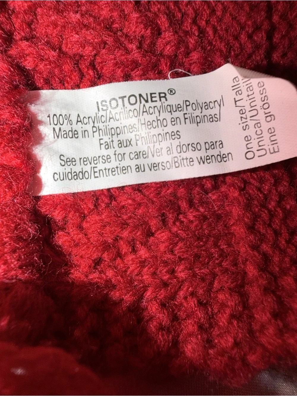 🌻isotoner Red Knit Fringe Scarf